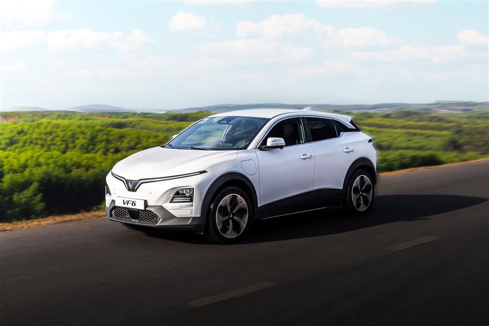VF 6 khiến nhiều chủ xe đổi góc nhìn về B-SUV: Hơn 600 triệu đồng lăn bánh, nuôi xe 3 năm tốn chưa tới 2 triệu đồng